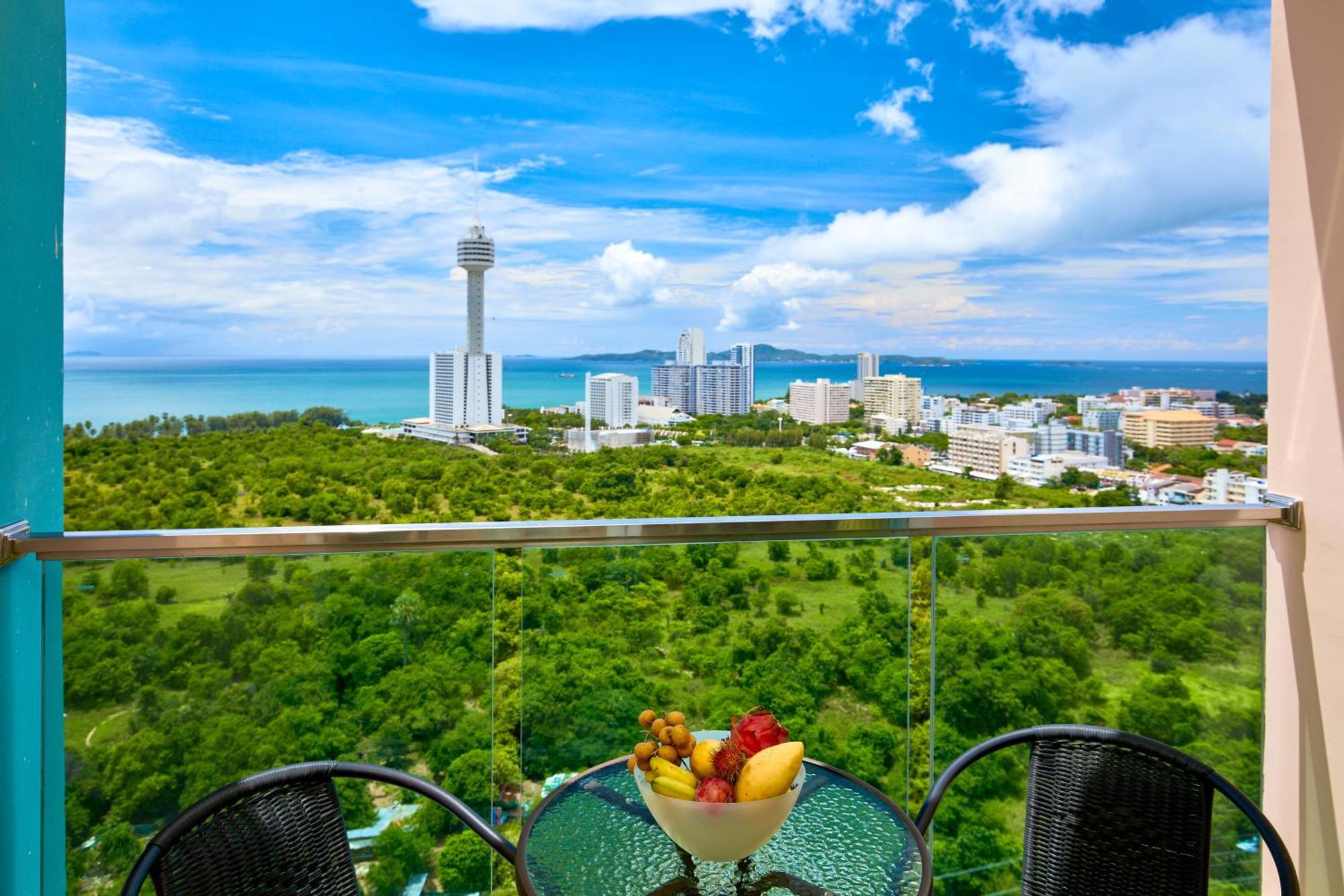 Grande Carribean L Family Stay L Pattaya L Luxury Views & Comfort エクステリア 写真